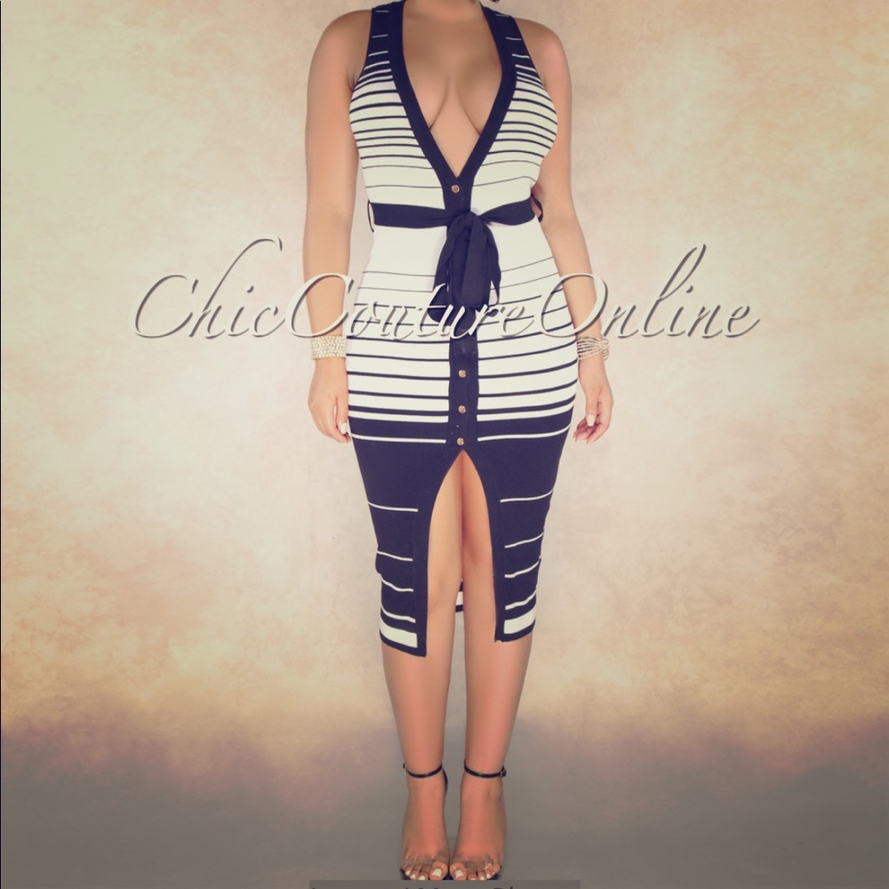 Black White Stripes Buttoned Front Knit Dress